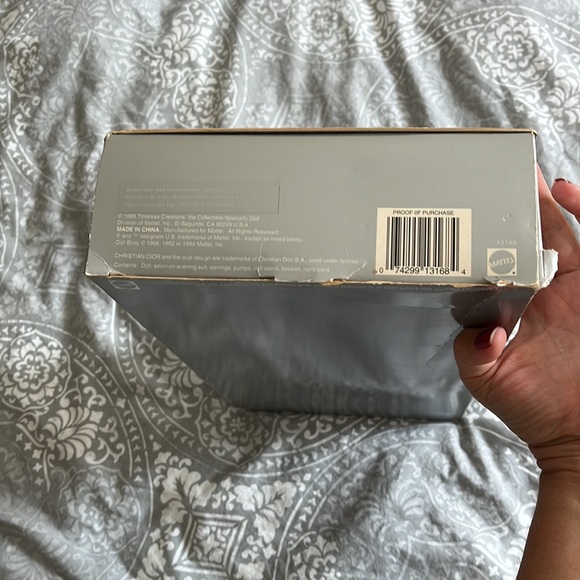 1995 Vintage Limited Edition Christian Dior Barbie Doll Number 13168 - Picture 5 of 5